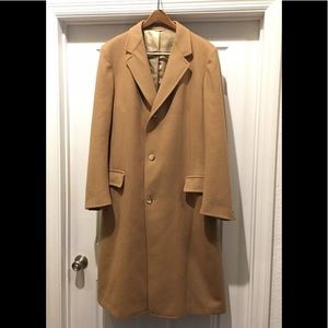 Ed Mitchell of Westport Man in Wool Mens Long XL